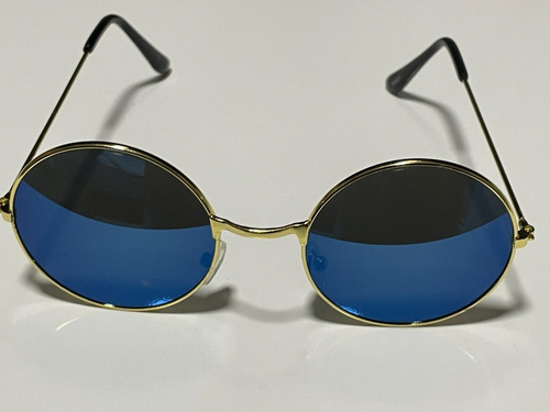 Gafas de sol redondas Motorhomestore con lente azul espejo y armazón dorado