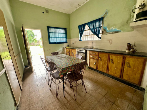Venta Casa A Reciclar 3 Amb C/jardin En Padua Sur