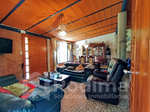 Casa En Ojo De Agua El Castaño