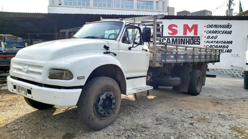 Ford F14000 Reduzido