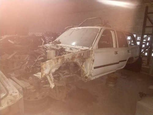 Imagem 4 de 8 de Sucata Toyota Sw4 Sw4 2.8 Diesel 1995