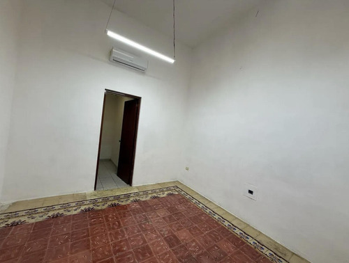 Renta De Local Comercial De 320 M2 En El Centro