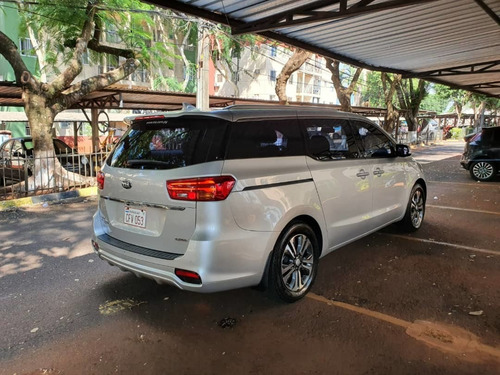 Imagen 4 de 9 de Kia Carnival Aut