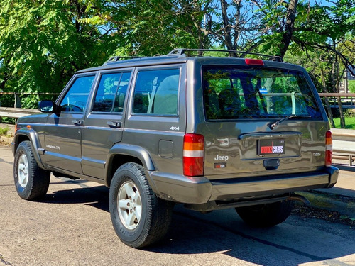 Jeep Cherokee Classic