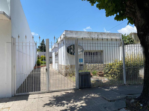 Casa Salón Depósito Terreno Galpón La Plata Los Hornos