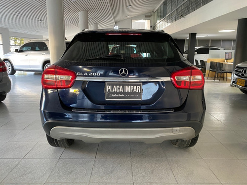 Imagen 7 de 17 de Mercedes Benz Clase Gla 200 Wag At 2017