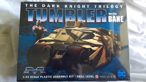 Tumbler 1/25 Moebius 967 The Dark Knight Trilogy Batman W/ba