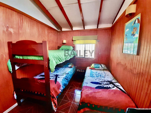 Casa En Venta En Olmué Con Piscina Y 2 Quinchos