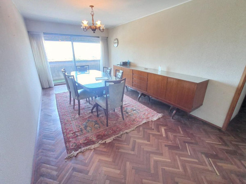 Imagen 2 de 10 de Apartamento -av. Italia Frente A Shop. Plaza Italia Con Gran Vista Despejada