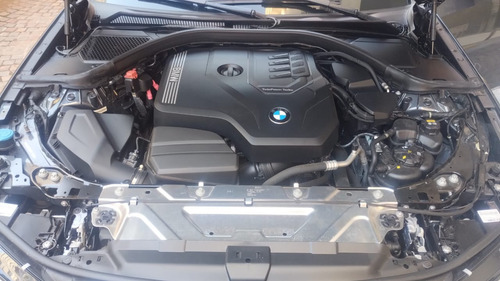 BMW Serie 3 3.0 330i Sedan Sport Line 252cv
