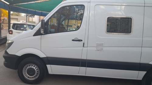 Imagen 3 de 12 de Mercedes Benz - Sprinter 411 Street Furgon 3250 V2