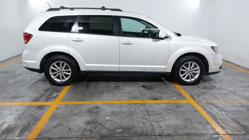 Dodge Journey 2.4 SXT+ 7 LUJO
