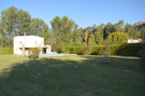 Casa De Campo En Barrio Privado Camino A Valle Grande