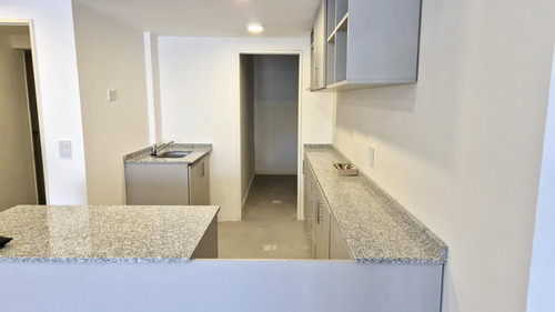 Venta Departamento 3 Ambientes Balcon Frente Zona Galerias Pacifico