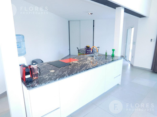 Flores Prop. Vende Casa - Ayres Plaza - Pilar