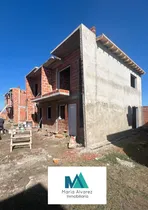 Comprar Venta Dúplex En Mar Del Tuyu , Amplias Unidades, Venta En Pozo, Calle 85 Nro 760, La Costa