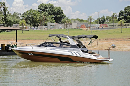 Imagem 4 de 11 de Lancha Triton 30 Pés Sport - Ñ Focker 30 Phantom 30 Ventura