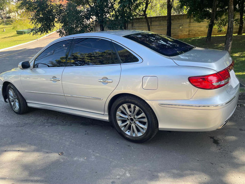 Imagem 4 de 17 de Hyundai Azera 2011 3.3 Gls Aut. 4p