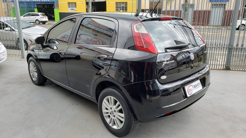 Fiat Punto 1.4 Attractive 8v Flex 4p Manual