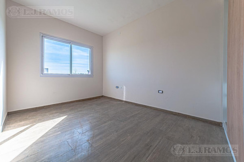 Imagen 18 de 26 de A Estrenar, Moderna Casa En Una Sola Santa Lucía, Pilar Del Este, Pilar.