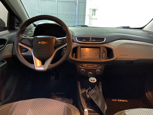 Chevrolet Onix 1.4 Lt 98cv