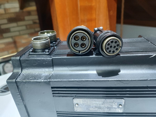 Servomotor Weg Swa-71-13-30 1000890056 13nm 3000rpm (Usado)