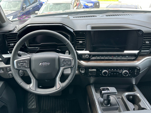 Chevrolet Cheyenne 5.3 Doble Cab Rst 4X4 At