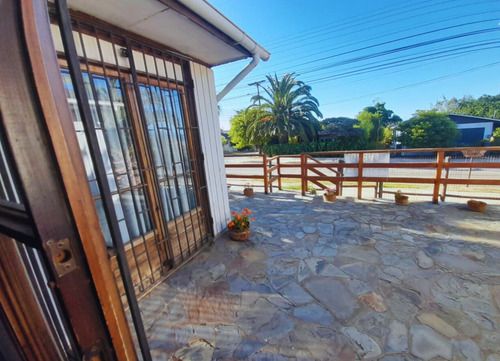 Cómoda Casa En El Corazón De Papudo