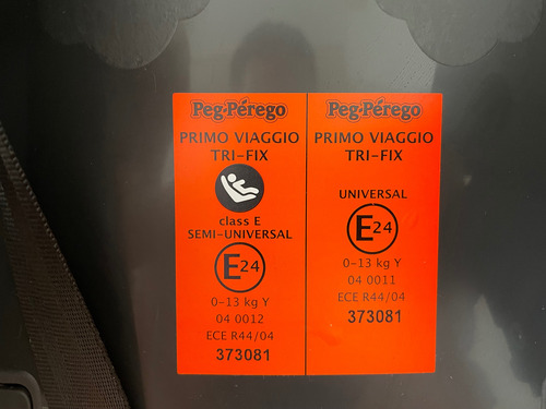 Huevito Con Base Para Auto Peg Perego Primo Viaggio Tri-fix Rojo Rojo (Usado)