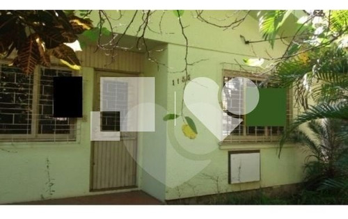 Imagem 10 de 16 de Vende Casa No Bairro Higienópolis De 3 Dormitórios E Garagem Para 03 Carros. - Reo411286