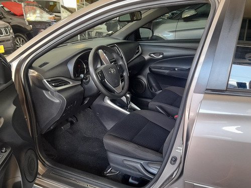 Toyota Yaris 1.3 16V FLEX XL PLUS TECH MULTIDRIVE