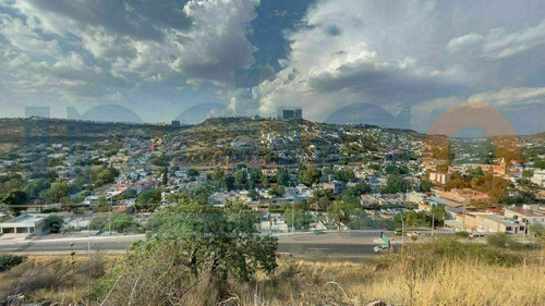 Terreno Panorámico En Venta En Milenio Iii Con Uso De Suelo Mixto