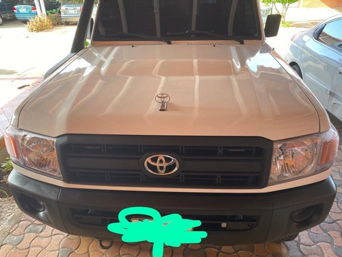 Imagen 2 de 13 de Toyota Macho Batalla Larga - Diesel