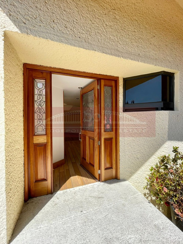 Gran Casa En Renta En Condominio En Pico De Sorata, Jardines De La Montaña, Cdmx.