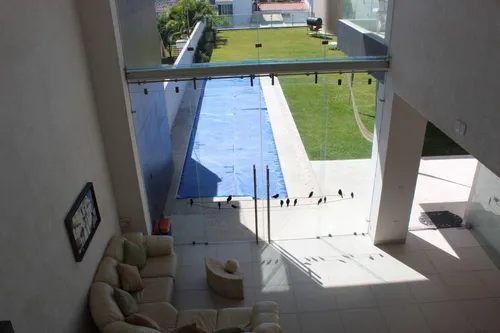 Casa Moderna Con Alberca Y Jardín, En Fraccionamiento Con Seguridad