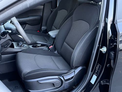 Kia Forte 2.0 Lx Mt