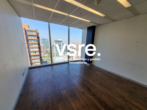 Magnífica Oficina En Piso Alto - Nueva Las Condes
