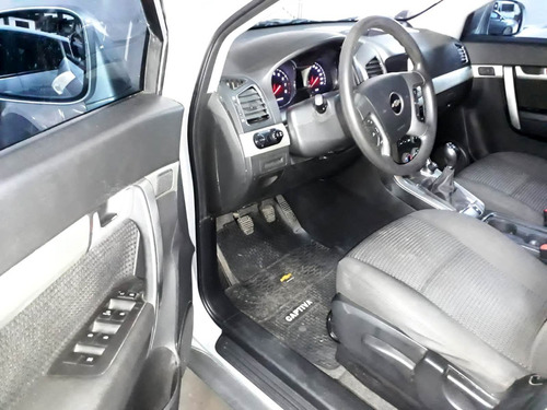 Imagen 8 de 15 de Chevrolet Captiva Ls 2.4 Mt