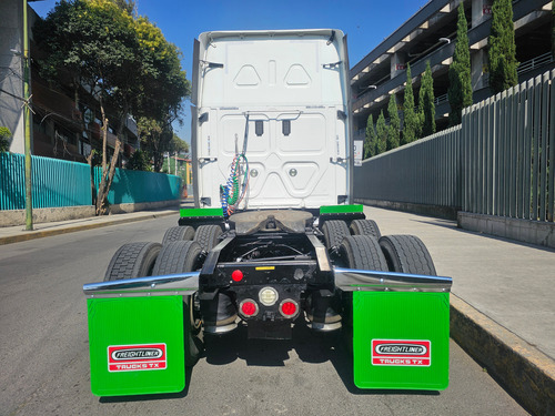 Tractocamion Freightliner Cascadia Isx Man 2016