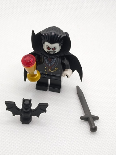 Lego Monster Fighters Vampiro/ Drácula Glow 9468 / Halloween