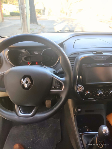 Imagen 5 de 9 de Renault Captur 2017 2.0 Zen