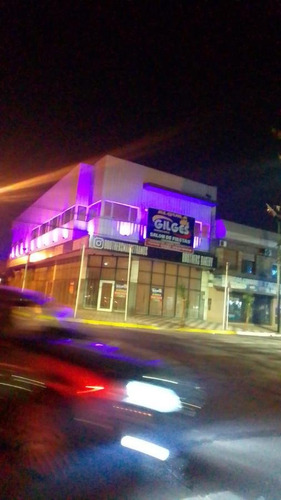 Imagen 1 de 30 de Salón De Fiestas Refaccionado A Nuevo - Ramos Mejia