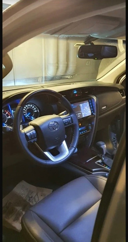 Imagen 5 de 6 de Toyota Sw4 2.8 Srx 177cv 4x4 7as At 2020