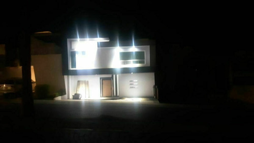 Imagen 2 de 30 de Hermosa Residencia En Cumbres Del Lago Con Alberca Propia, 4