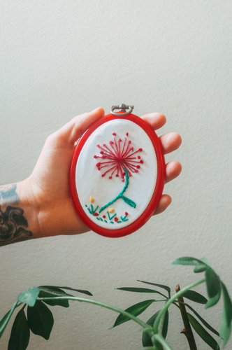 Imagem 7 de 7 de Quadro Bordado A Mão | Flor