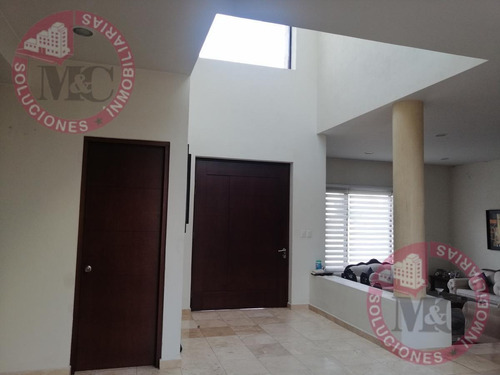 Casa En Venta En Campestre Club De Golf Sur