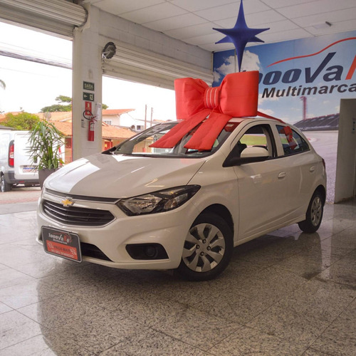 Imagem 2 de 10 de Chevrolet Onix 1.4 Mpfi Lt 8v Flex 4p Manual