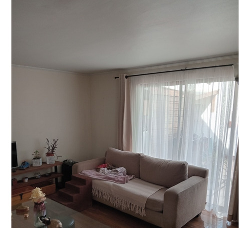 Cómoda Casa Con Amplia Cocina 3d/2b
