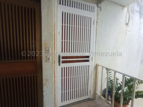  M&n Bello Cómodo  Apartamento Amoblado En  Venta En  La Mora Cabudare  Lara, Venezuela. Mmorillo & Nescalona 120 M² 