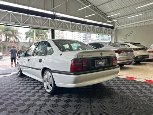 Chevrolet Vectra 2.0 SFI GSI 16V GASOLINA 4P MANUAL